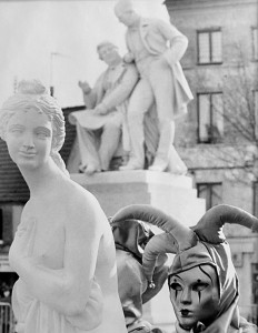 Venise à Corbeil-Essonnes (2006) - "Le masque et la statue"
